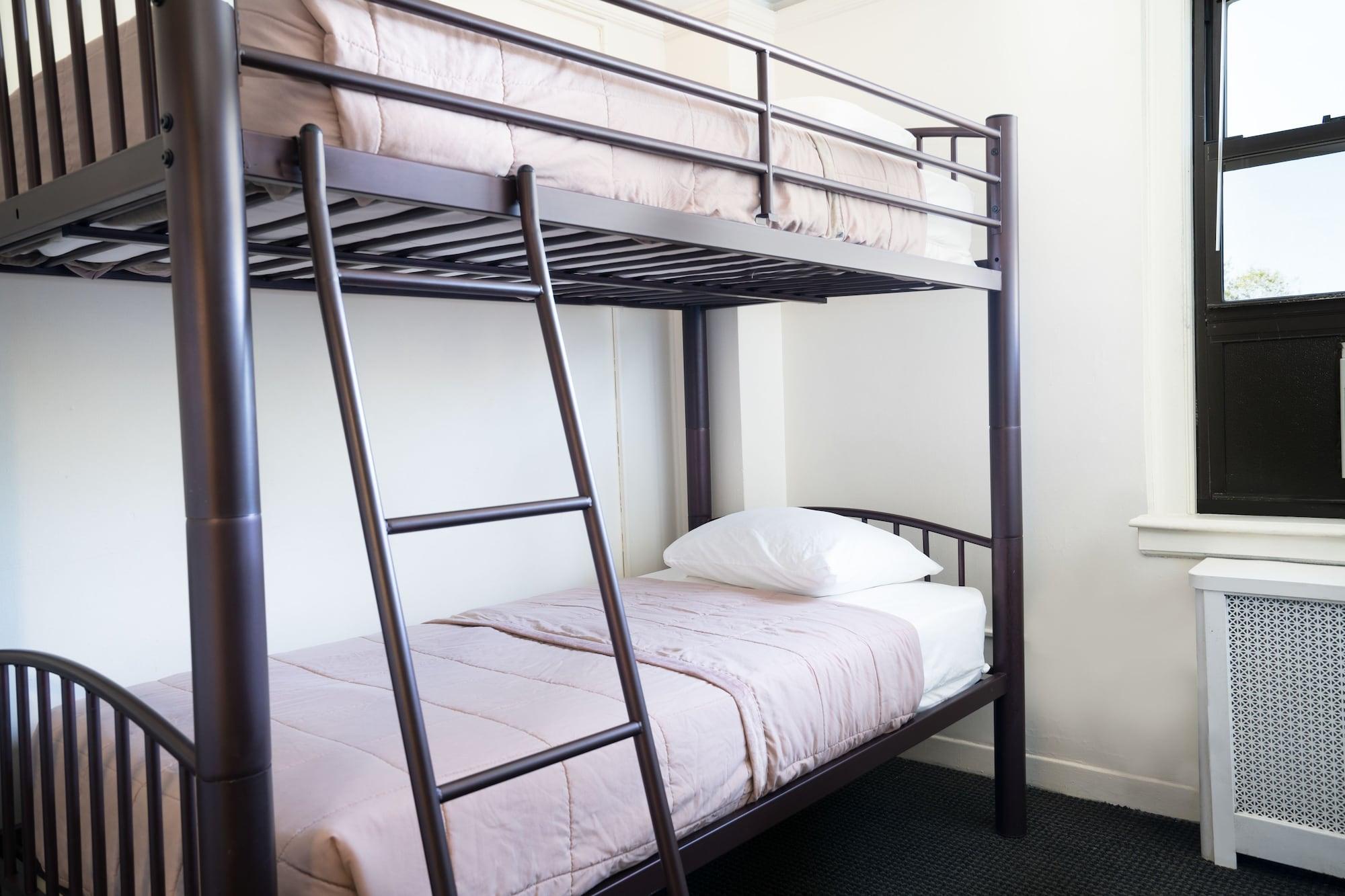 Flushing Ymca Hostel Ню Йорк Екстериор снимка