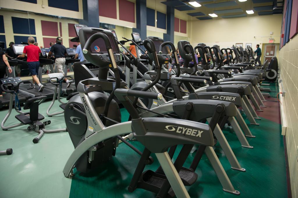 Flushing Ymca Hostel Ню Йорк Екстериор снимка